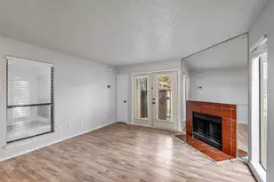 2300 Bamboo Dr, Arlington, TX 76006 - Photo 12