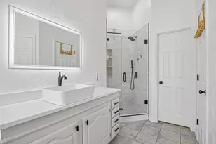 1606 Sarah Brooks Dr, Keller, TX 76248 - Photo 18