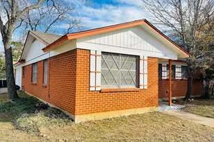 1701 Warren Ln, Fort Worth, TX 76112 - Photo 24