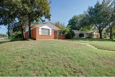1701 Warren Lane, Fort Worth, TX 76112 - Photo 22