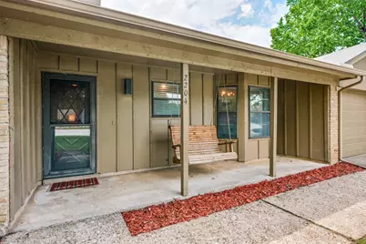 2204 Park Springs Court, Arlington, TX 76013 - Photo 2