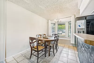 2204 Park Springs Court, Arlington, TX 76013 - Photo 8