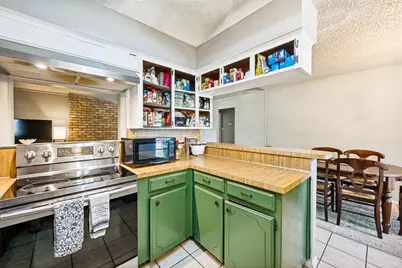 2204 Park Springs Court, Arlington, TX 76013 - Photo 10