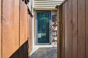 2702 Douglas Ave, Dallas, TX 75219 - Photo 4