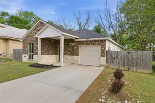 707 E College St, Terrell, TX 75160 - Photo 4