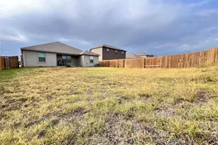 108 Telegraph Trl, Newark, TX 76071 - Photo 18