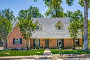 2708 Rockbrook Dr, Plano, TX 75074 - Photo 2