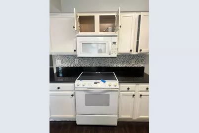 2301 Holly Drive, Euless, TX 76039 - Photo 6