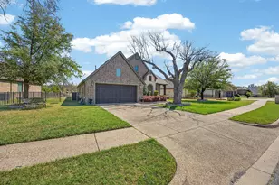 1108 Burkburnett Dr, Weatherford, TX 76087 - Photo 2