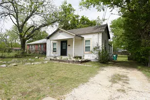 1281 Swan St, Stephenville, TX 76401 - Photo 2