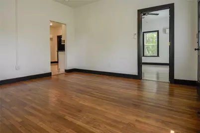 1281 Swan Street, Stephenville, TX 76401 - Photo 6