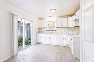 10379 Limestone Dr, Dallas, TX 75217 - Photo 2