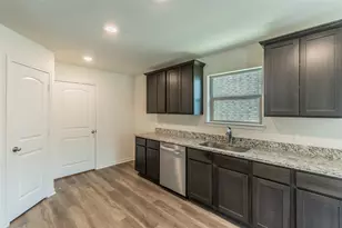 136 Morning Glory, Sanger, TX 76266 - Photo 6