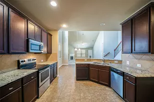 1913 Christopher Creek Dr, Little Elm, TX 75068 - Photo 8