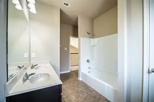 1913 Christopher Creek Dr, Little Elm, TX 75068 - Photo 18