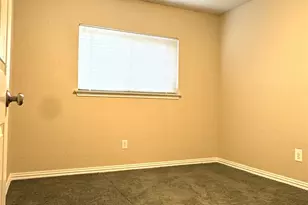 4522 Westlake Dr, Garland, TX 75043 - Photo 6