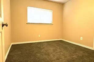 4522 Westlake Dr, Garland, TX 75043 - Photo 2