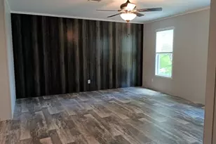 660 Woodhaven Dr, Springtown, TX 76082 - Photo 10