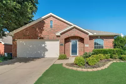 4512 Shade Tree Court, Sachse, TX 75048 - Photo 2