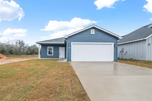 311 N Helton St, Randolph, TX 75475 - Photo 10