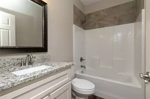 405 Titus Dr, Springtown, TX 76082 - Photo 8