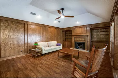 14813 Sopras Circle, Addison, TX 75001 - Photo 8