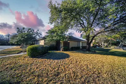 14813 Sopras Circle, Addison, TX 75001 - Photo 1