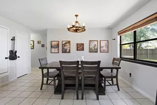 4041 Country Meadows Cir, Granbury, TX 76049 - Photo 6