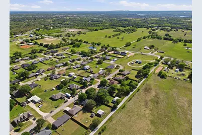 4041 Country Meadows Circle, Granbury, TX 76049 - Photo 22