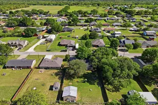4041 Country Meadows Cir, Granbury, TX 76049 - Photo 22