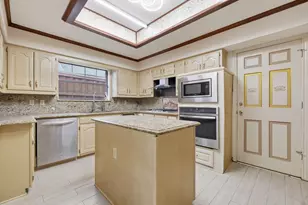 10211 Shadow Way, Dallas, TX 75243 - Photo 12