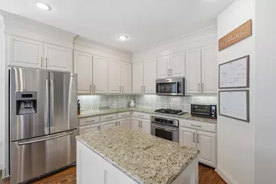 1550 Meadows Avenue, Lantana, TX 76226 - Photo 12