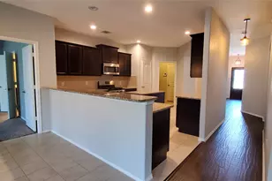 929 Lake Woodland Dr, Little Elm, TX 75068 - Photo 4