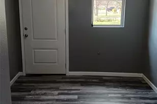 829 E Baltimore Ave, Fort Worth, TX 76104 - Photo 10