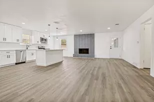 2106 Benjamin Rd, Irving, TX 75060 - Photo 6