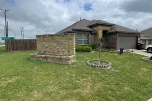 6174 Baggins St, Fort Worth, TX 76179 - Photo 2