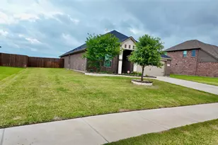 692 Avalon Dr, Waxahachie, TX 75165 - Photo 4