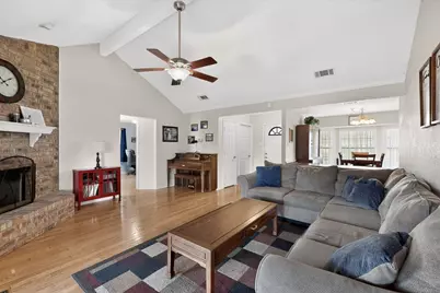 932 Freestone Drive, Arlington, TX 76017 - Photo 8