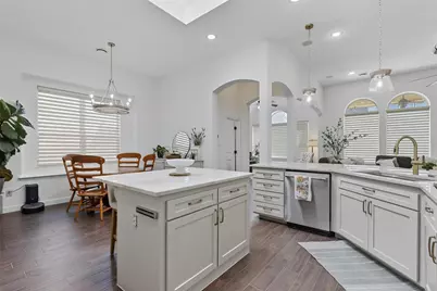 109 Diablo Drive, Burleson, TX 76028 - Photo 4