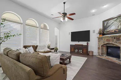 109 Diablo Drive, Burleson, TX 76028 - Photo 12