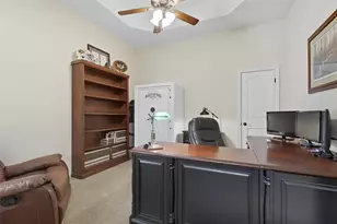 109 Diablo Dr, Burleson, TX 76028 - Photo 14