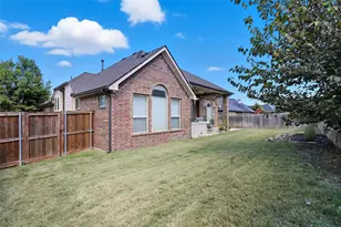 109 Diablo Dr, Burleson, TX 76028 - Photo 28