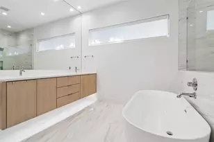 3932 Valley Ridge Rd, Dallas, TX 75220 - Photo 16