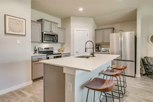 1512 Battery Pk Dr, Alvarado, TX 76009 - Photo 4