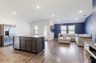 945 English Dr, Aubrey, TX 76227 - Photo 10