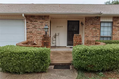 2609 Treeview Drive, Arlington, TX 76016 - Photo 2