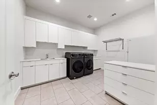 4028 Courtshire Dr, Dallas, TX 75229 - Photo 22