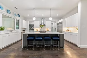 4028 Courtshire Dr, Dallas, TX 75229 - Photo 4