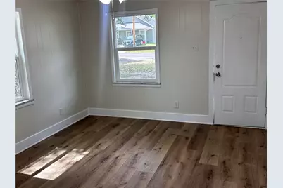 379 S Center Street, Gladewater, TX 75647 - Photo 12