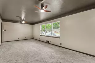 7324 Oakland Ln, North Richland Hills, TX 76180 - Photo 6